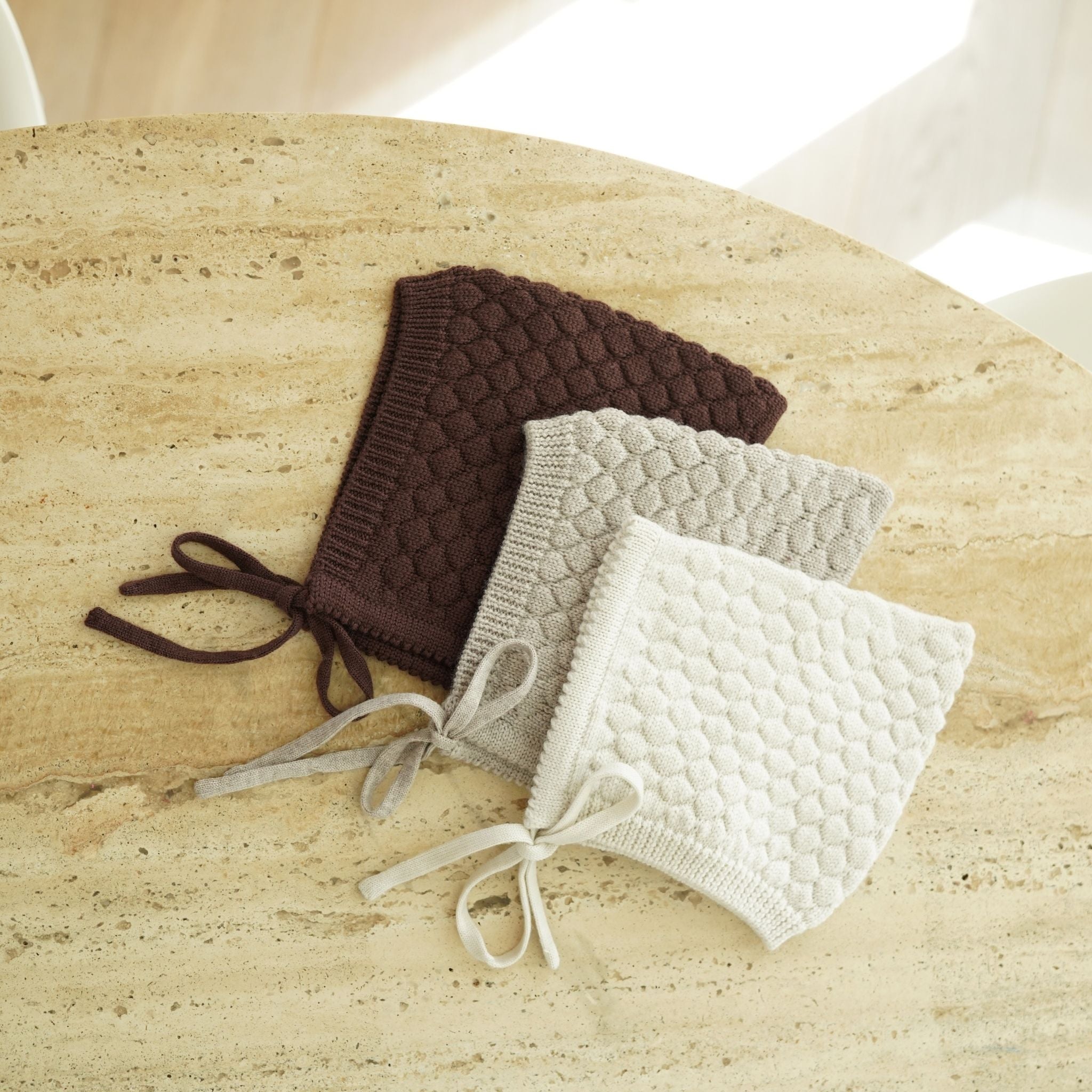 Baby bonnet "Ela" to tie in camel melange