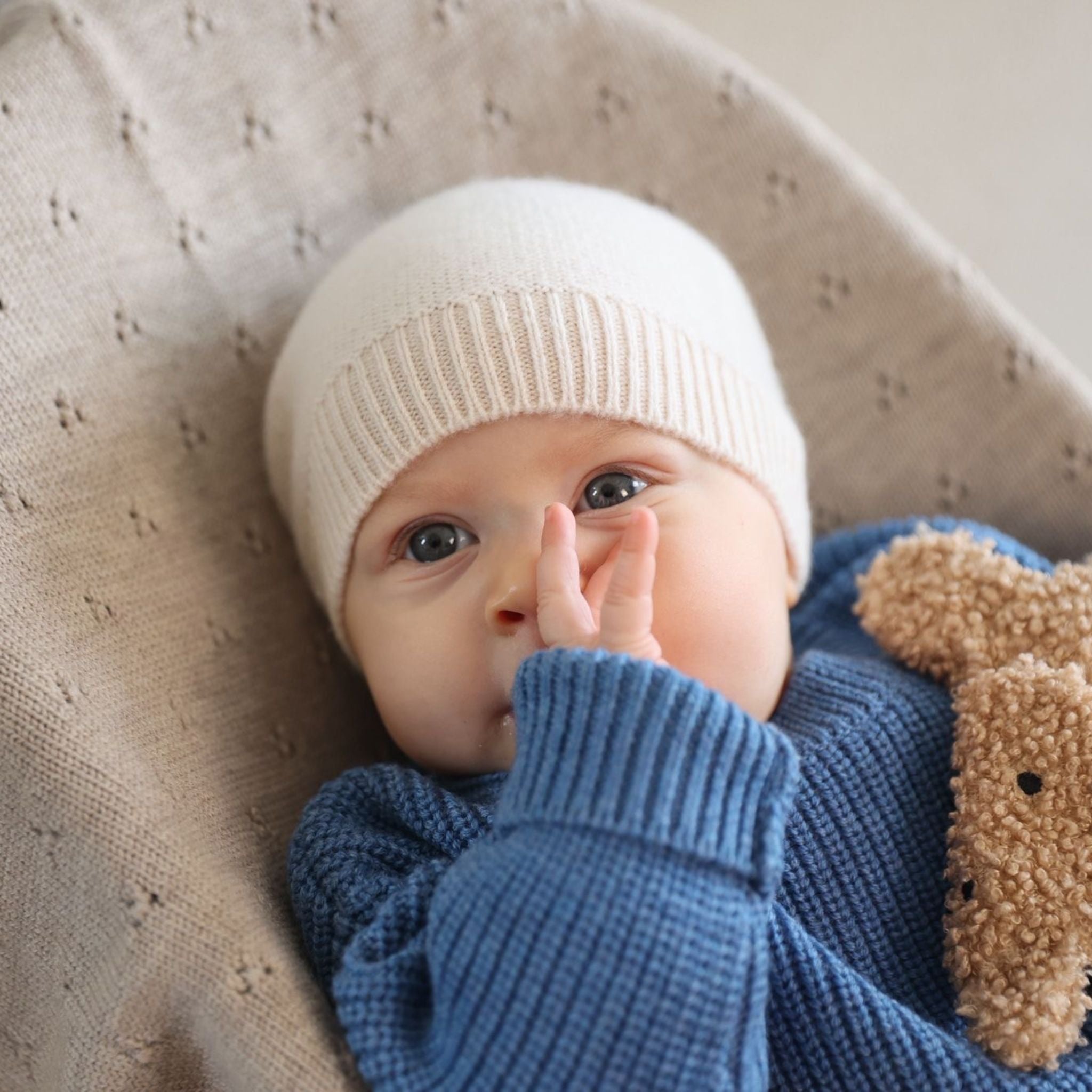 Beanie ''Ben'' in feather