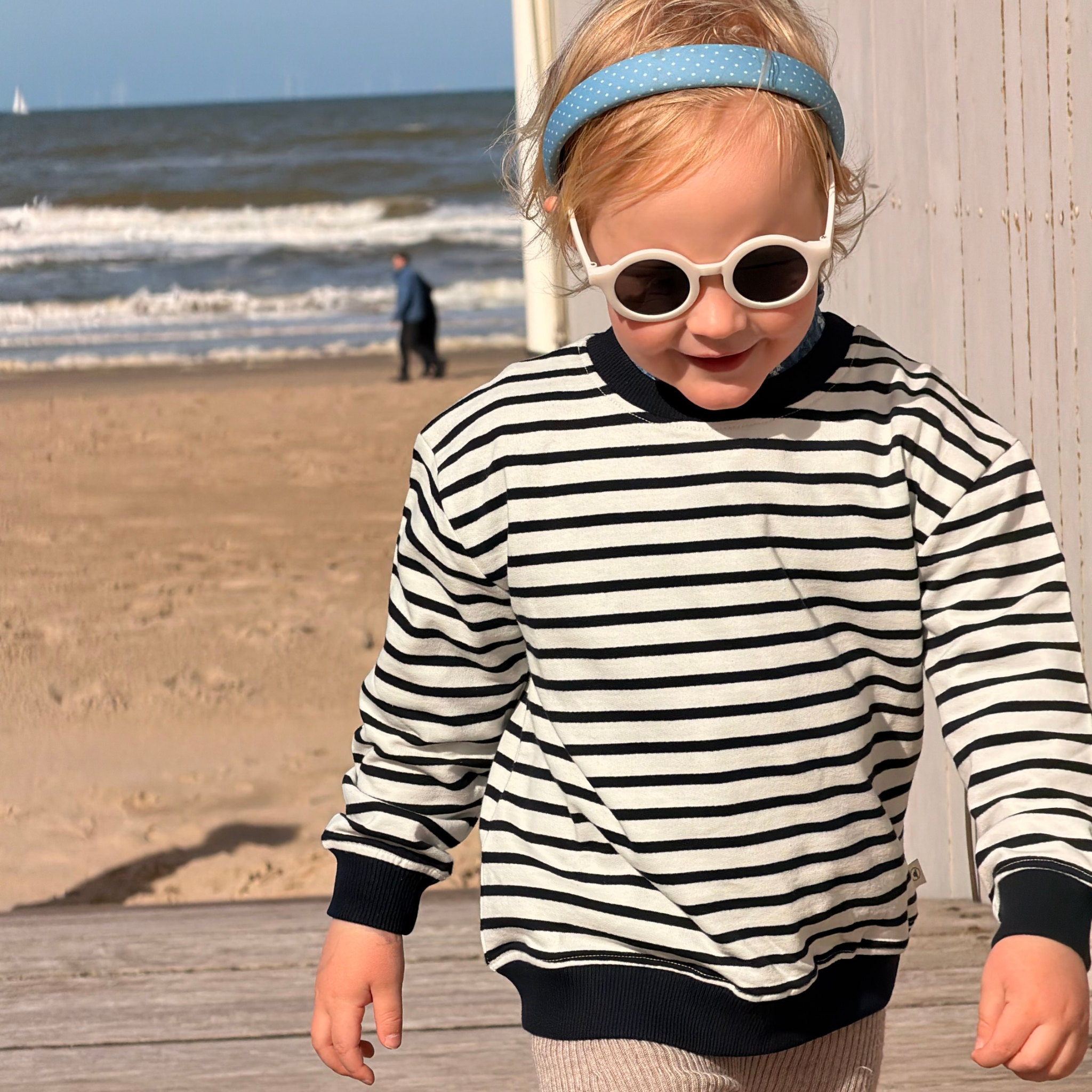 Sweatshirt "Caspar" in offwhite marine