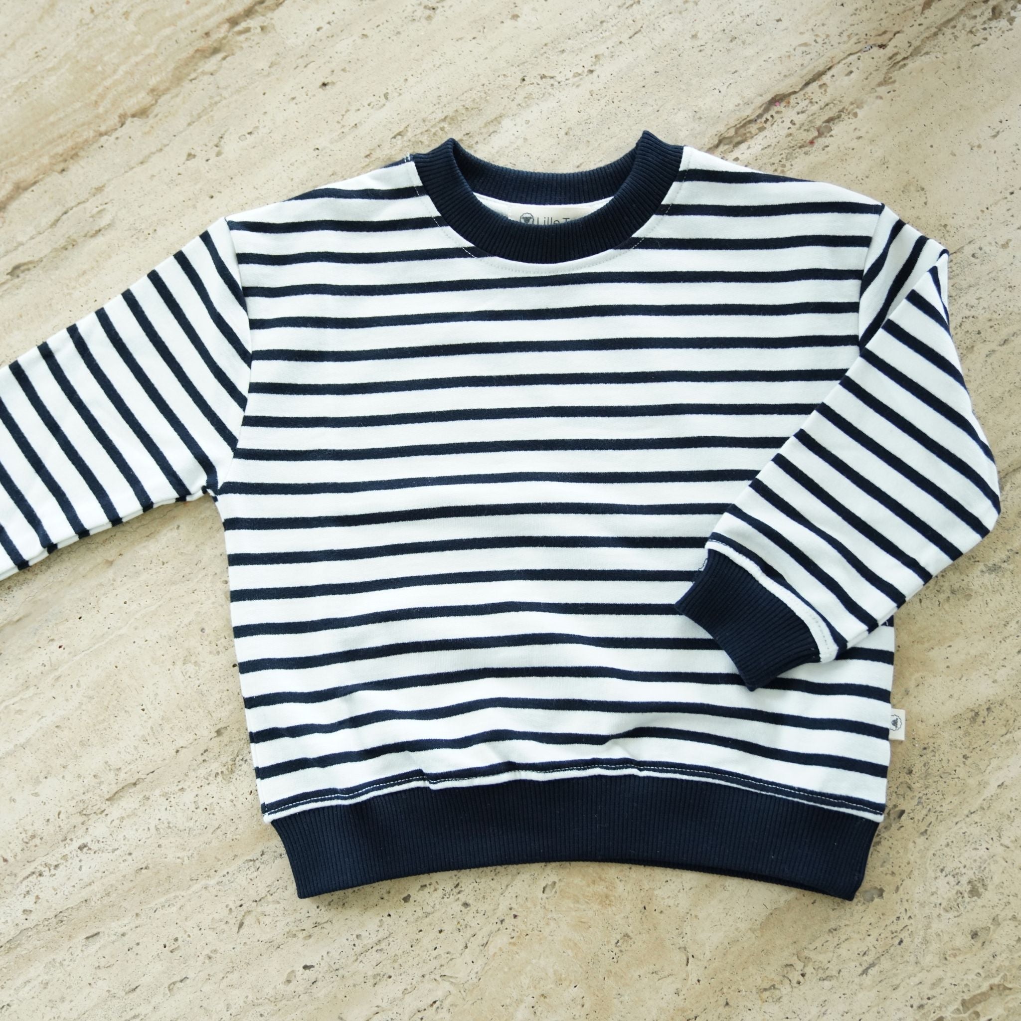 Sweatshirt "Caspar" in offwhite marine