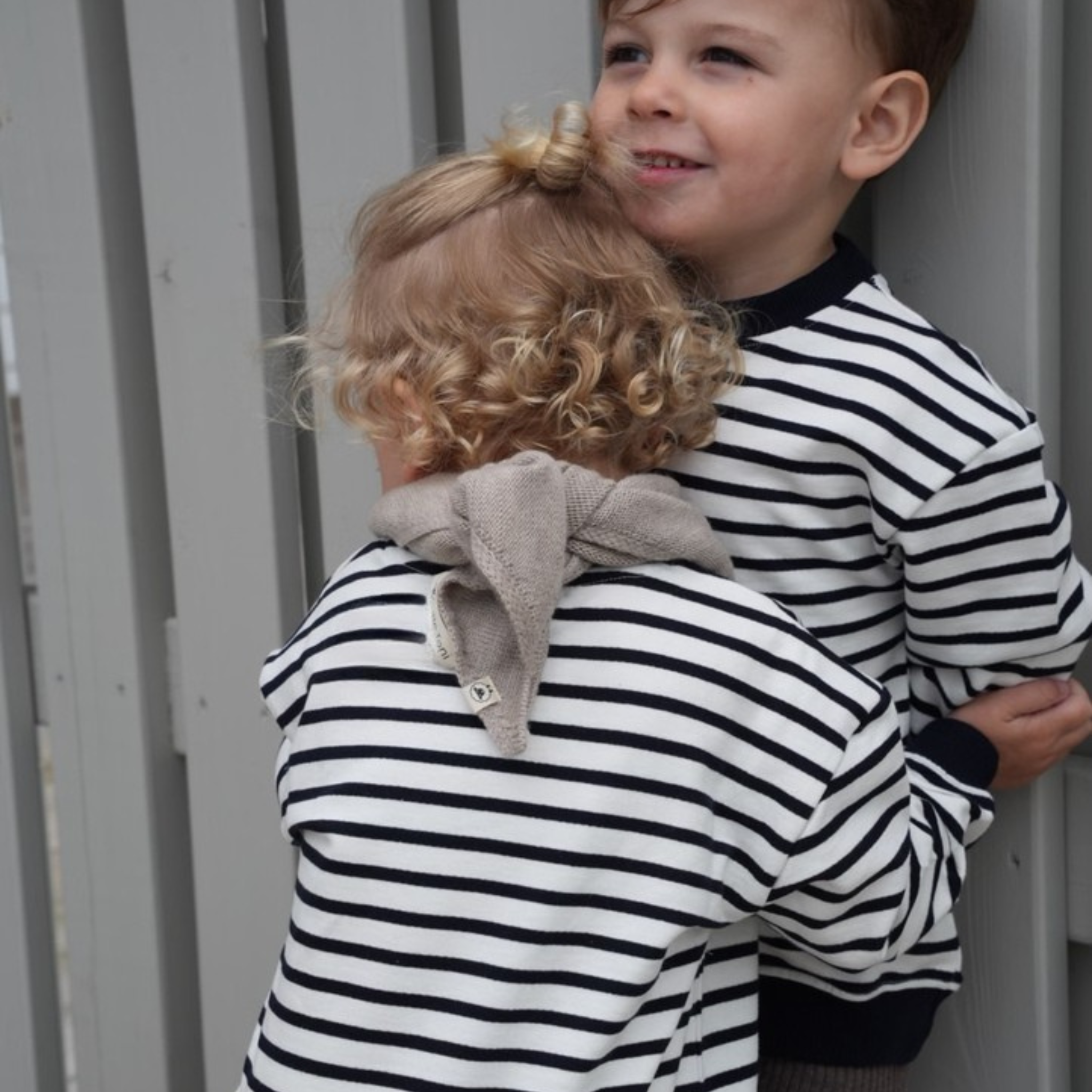 Sweatshirt "Caspar" in offwhite marine
