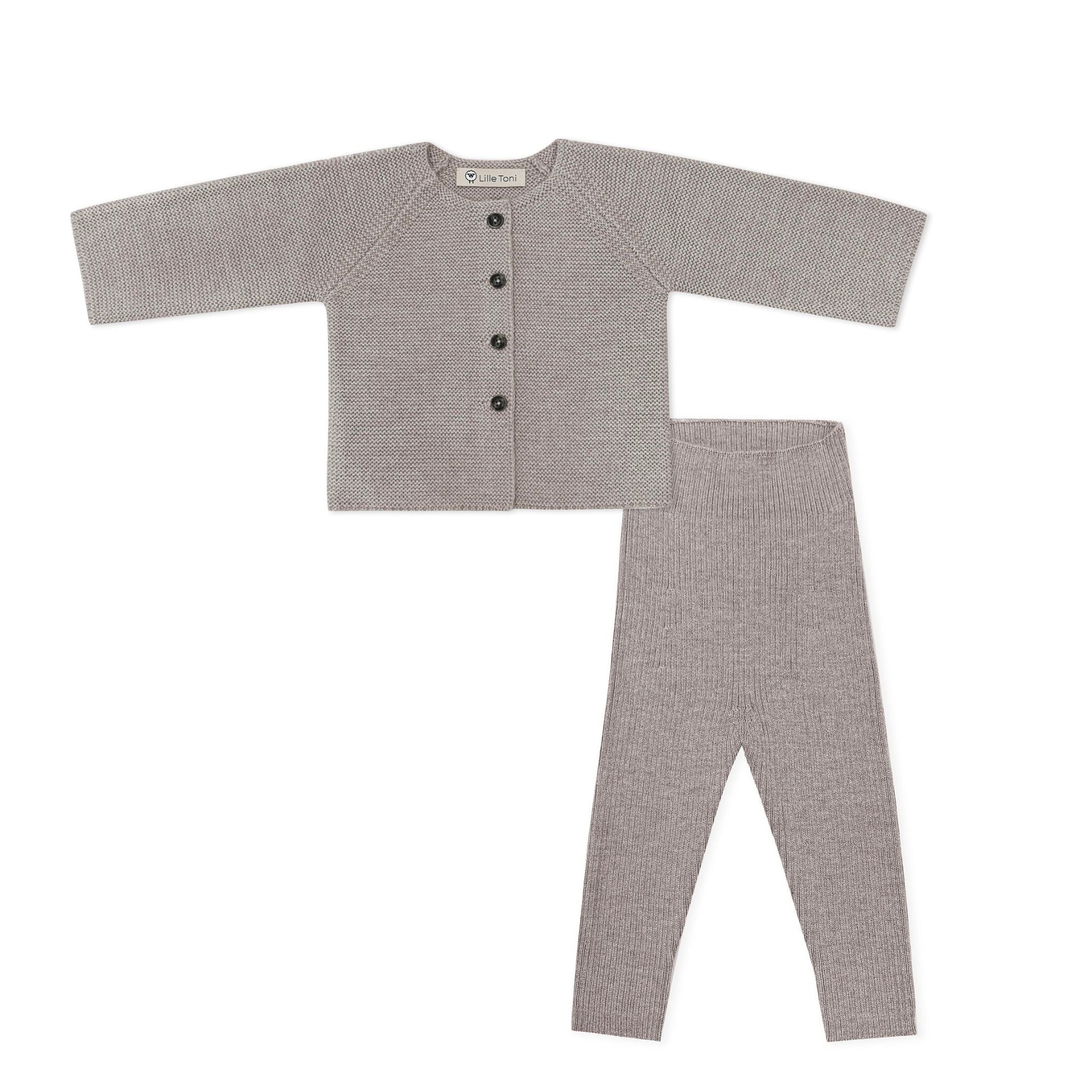 Geschenkset aus Cardigan "Emil" & Leggings "Finn" in camel melange