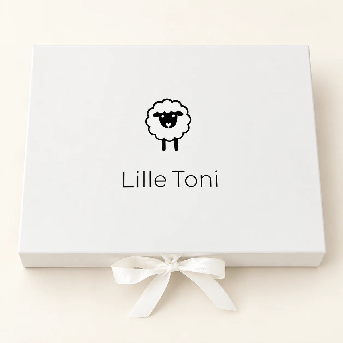 Geschenkset aus Cardigan "Emil", Leggings "Finn" & Babyschuhen "Toni" in creme