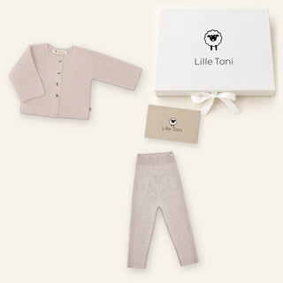 Geschenkset aus Cardigan Emil & Leggings Finn in rosewood
