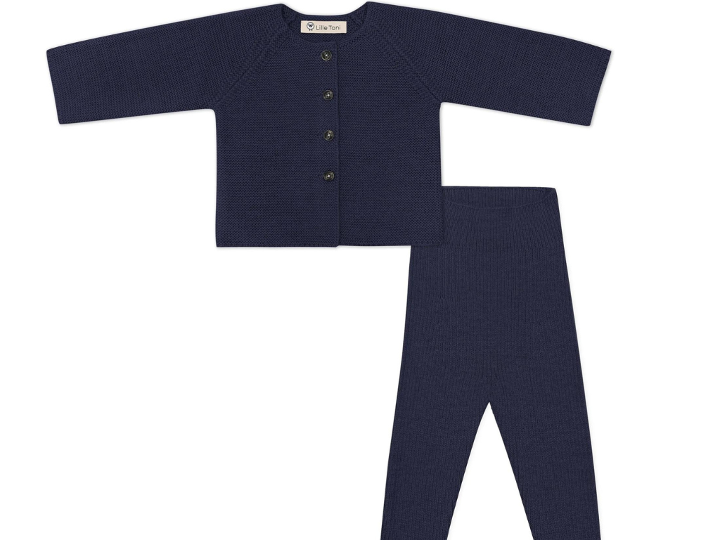 Outfit für Babys in marine